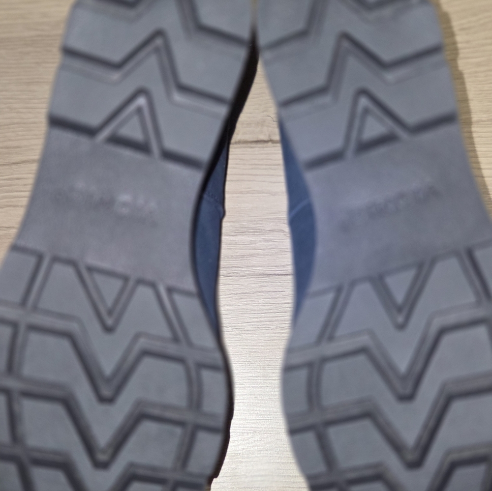 NWOB - Vionic Women's Willa Wedge - Picture 9 of 10